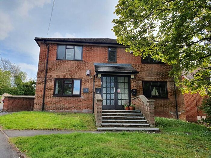 1 Bedroom Flat To Rent In Coningsby Court, High Wycombe, HP13