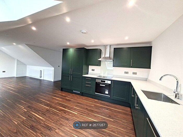 2 Bedroom Flat To Rent In Warren Rise Apartments, Worrall, Sheffield, S35