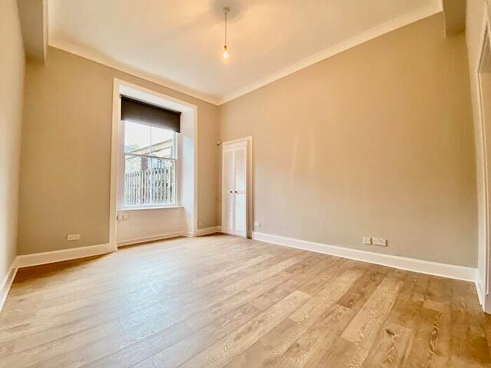 1 Bedroom Flat To Rent In Bread Street, Tollcross, Edinburgh, EH3