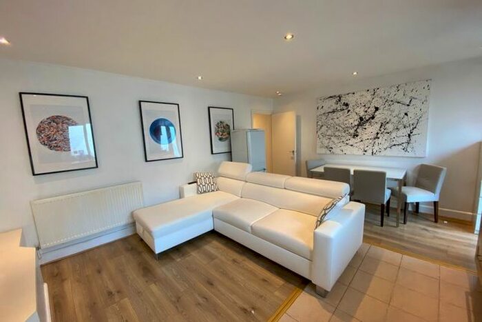 1 Bedroom Flat To Rent In Rotherhithe New Road, London, SE16