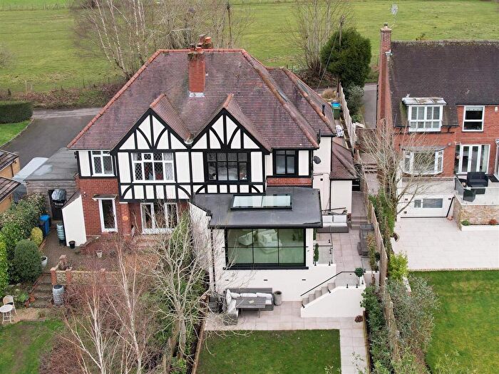 4 Bedroom Semi-Detached House For Sale In Dunsley Drive, Kinver, Stourbridge, DY7