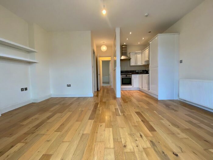 1 Bedroom Terraced House To Rent In Whitchurch Road, Heath, CF14