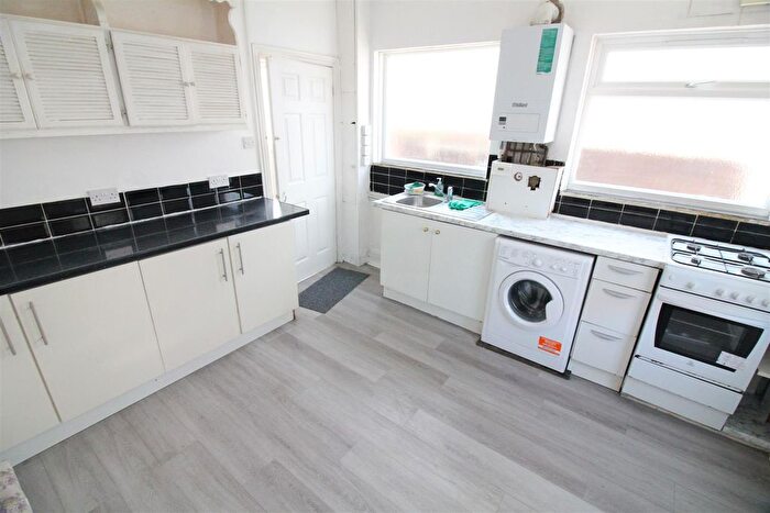 2 Bedroom Semi-Detached House To Rent In Wellington Road North, Hounslow, TW4