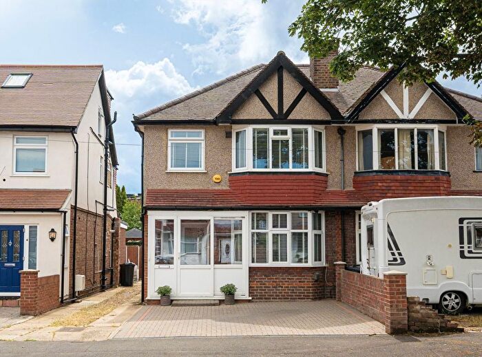 3 Bedroom Property For Sale In Ellerdine Road, Hounslow, TW3