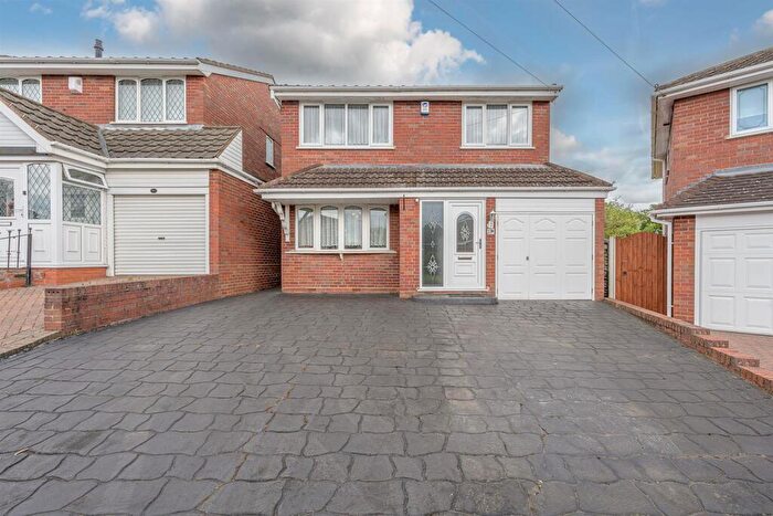 3 Bedroom Detached House For Sale In Margaret Close, Quarry Bank, DY5