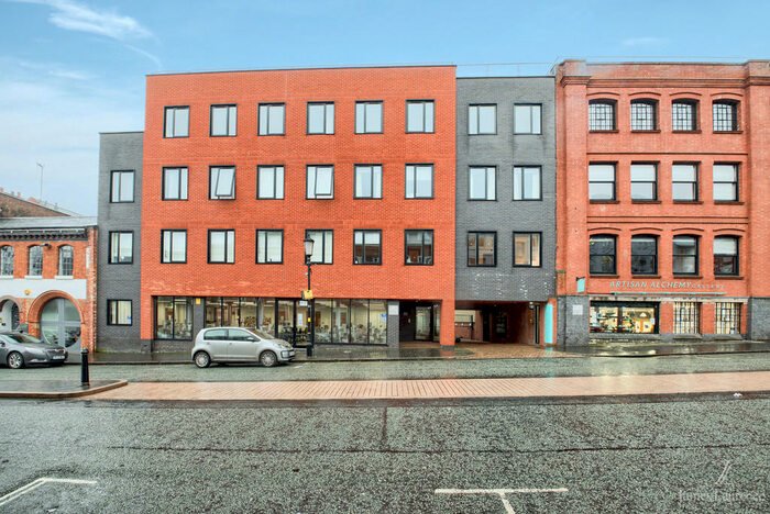 3 Bedroom Apartment To Rent In St. Paul's Chambers, Caroline Street, St. Paul's Square, B3