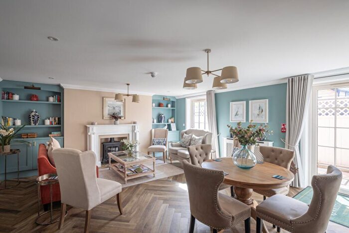 1 Bedroom Retirement Property For Sale In Fleur De Lis, Pound Lane, Wareham, Dorset, BH20 - Photo 9
