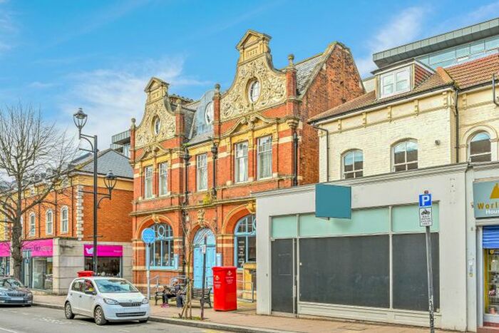 1 Bedroom Flat To Rent In Victoria Road, Surbiton, KT6