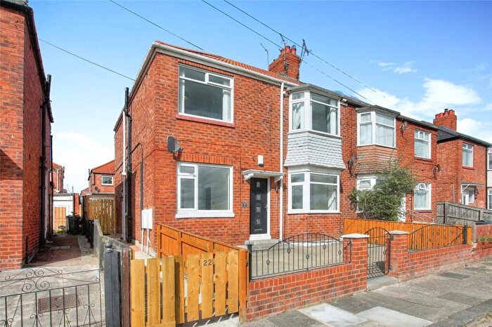 2 Bedroom Flat To Rent In Valley Gardens, Wallsend, Tyne And Wear, NE28
