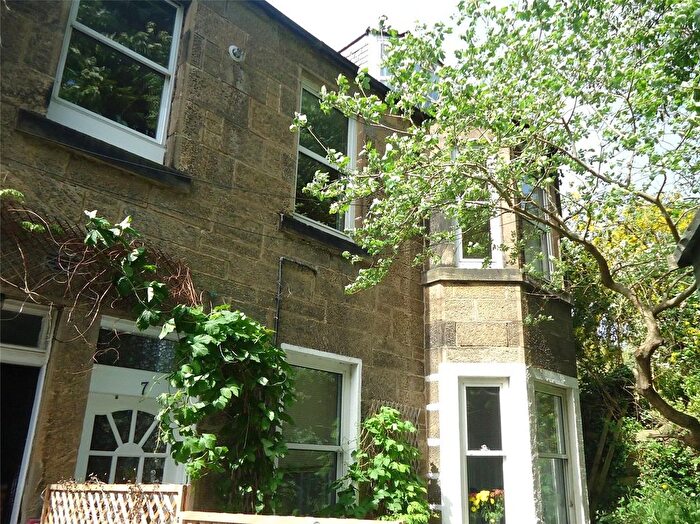 2 Bedroom Flat To Rent In Violet Terrace, Edinburgh, EH11