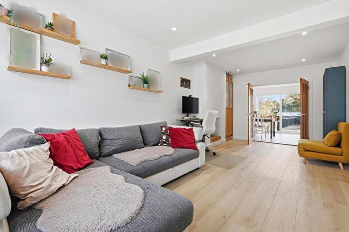 3 Bedroom Terraced House For Sale In Norfolk Road, Upminster, RM14