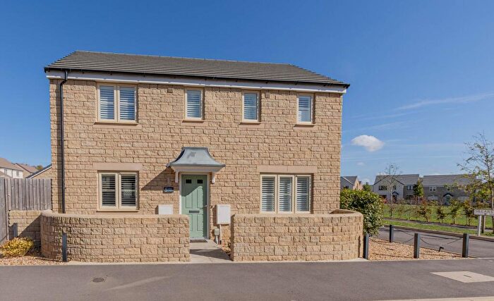 3 Bedroom Detached House For Sale In Sillars Green, Malmesbury, SN16
