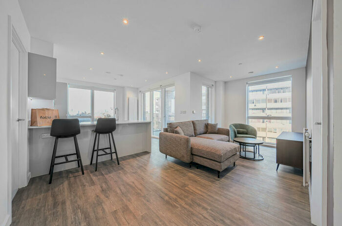 2 Bedroom Apartment To Rent In Thurlow Street, London, SE17