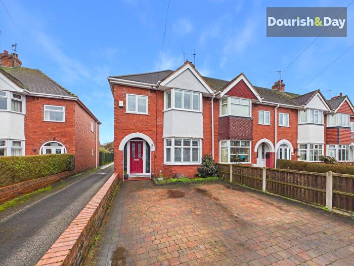 3 Bedroom End Of Terrace House For Sale In Oxford Gardens, Stafford, ST16