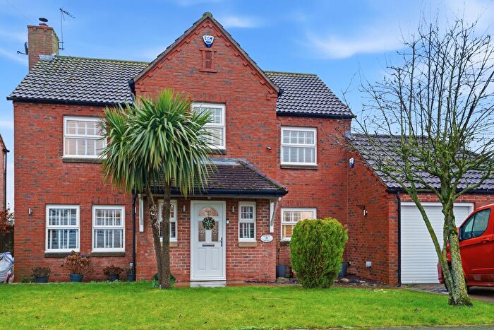 5 Bedroom Detached House For Sale In Mill Lane, Hemingbrough, North Yorkshire, YO8