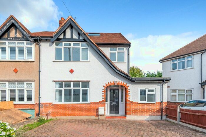 4 Bedroom Semi-Detached House To Rent In Poplar Gardens, New Malden, KT3