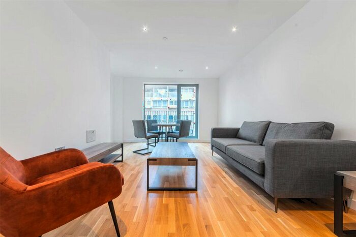 2 Bedroom Apartment To Rent In York Road, London, SW11
