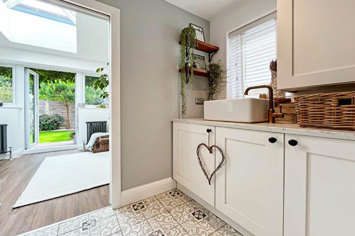 3 Bedroom Detached House For Sale In Pevensey Road, Worthing, West Sussex, BN11