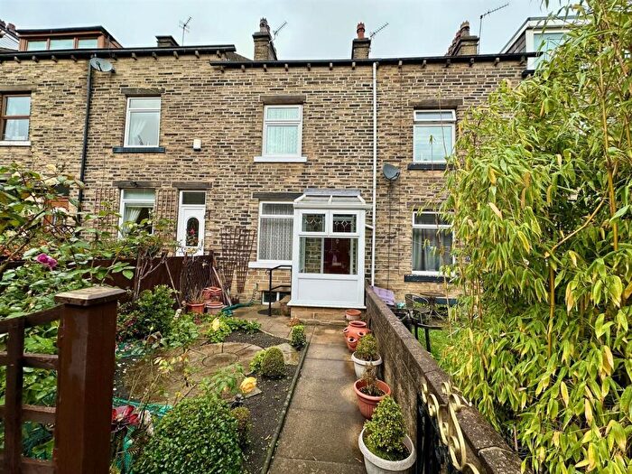 3 Bedroom Terraced House For Sale In Third Avenue, Savile Park, Halifax, HX3