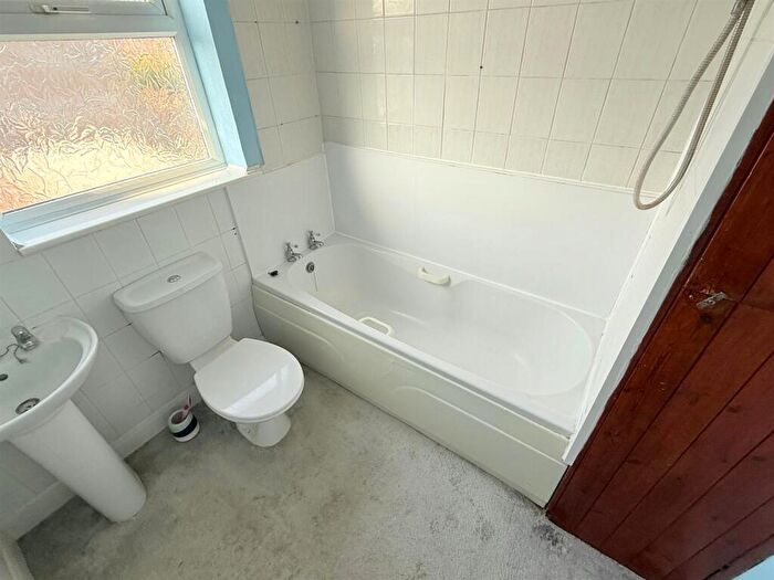 3 Bedroom Terraced House For Sale In Jellicoe Road, Great Yarmouth, NR30