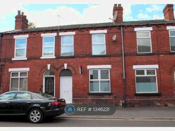 3 Bedroom Terraced House To Rent In Guywood Lane, Romiley, Stockport, SK6