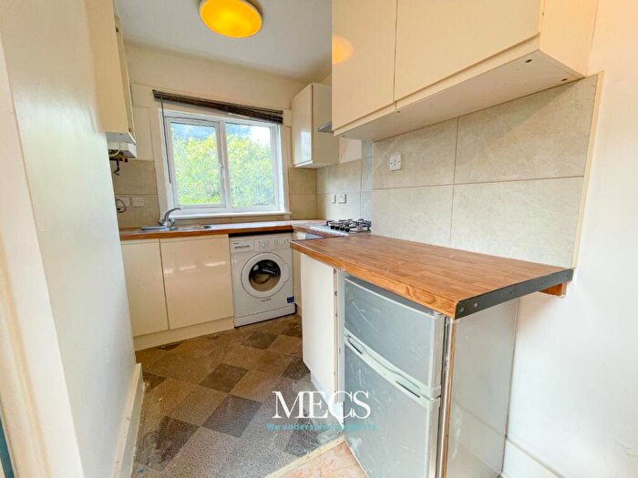 Studio To Rent In Warwick Road, Solihull, B92