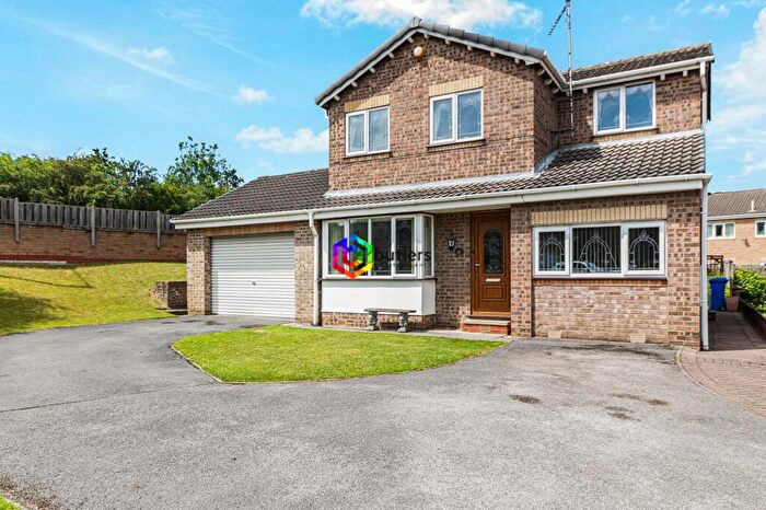 4 Bedroom Detached House For Sale In Willingham Gardens, Sothall, S20