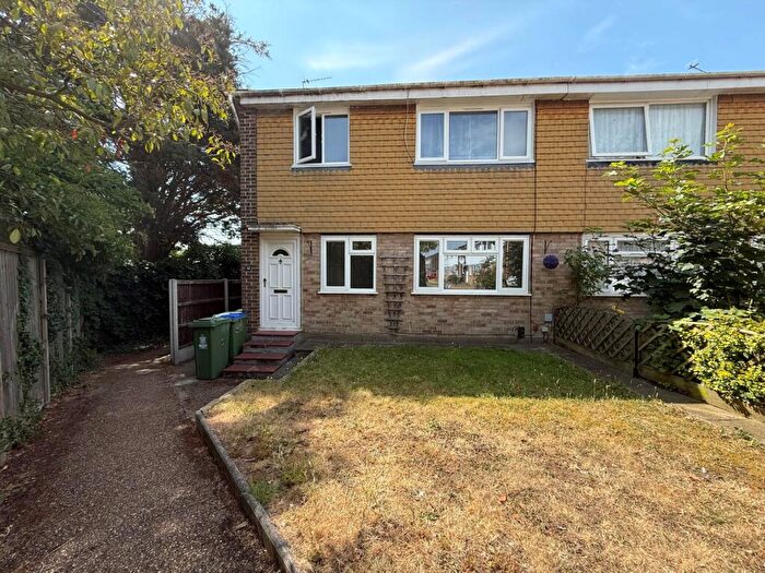 2 Bedroom Maisonette To Rent In Milford Close, Abbey Wood ** Click Through To View Video **, SE2