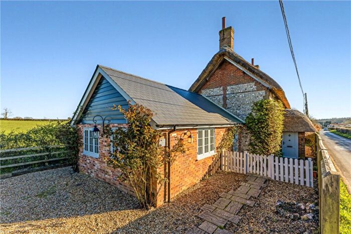 4 Bedroom Detached House To Rent In Clanville, Andover, Hampshire, SP11