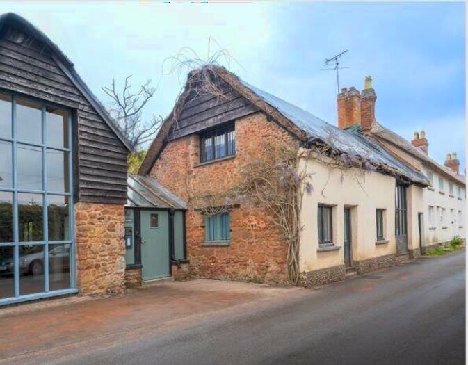 3 Bedroom Barn Conversion For Sale In Church Road, Colaton Raleigh, Sidmouth, EX10