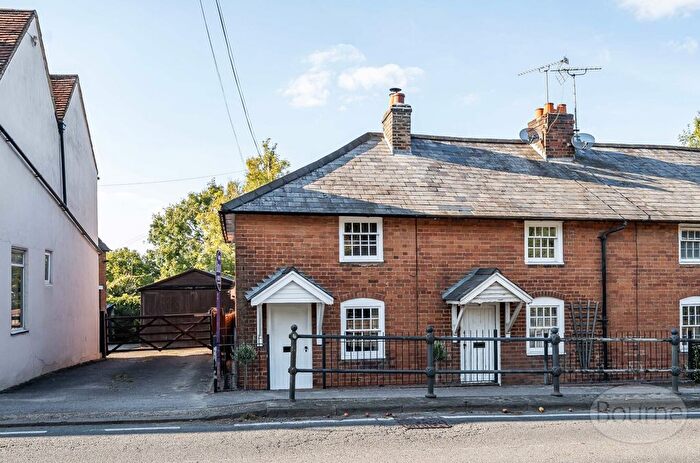 2 Bedroom End Of Terrace House For Sale In The Street, Wrecclesham, Farnham, Surrey, GU10