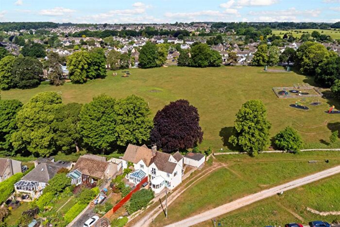 4 Bedroom Semi-Detached House For Sale In France Lynch, Stroud, GL6