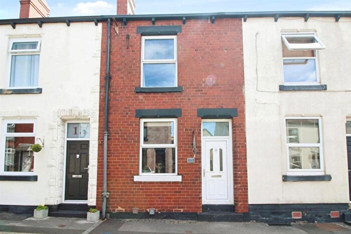 2 Bedroom Terraced House For Sale In Woodland Crescent, Rothwell, Leeds, LS26