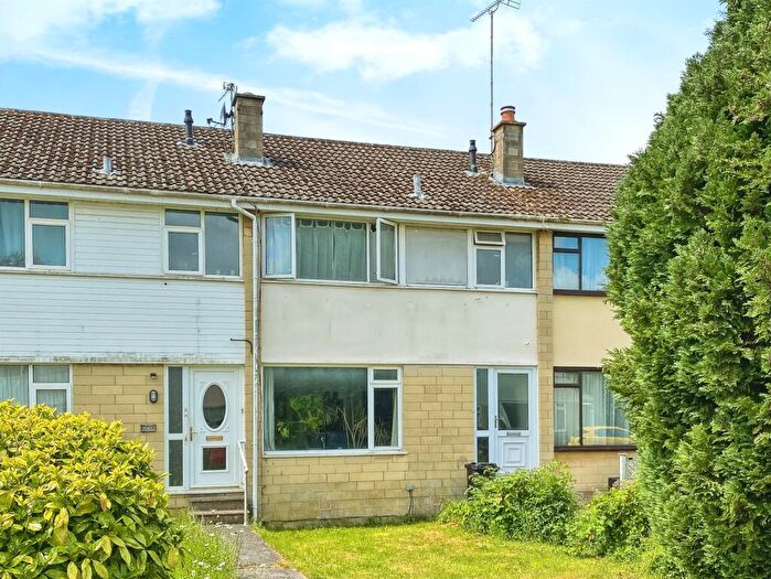3 Bedroom Terraced House For Sale In Ringswell Gardens, Bath, BA1