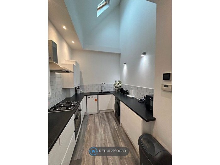 2 Bedroom Semi-Detached House To Rent In Manifold Road, Eastbourne, BN22