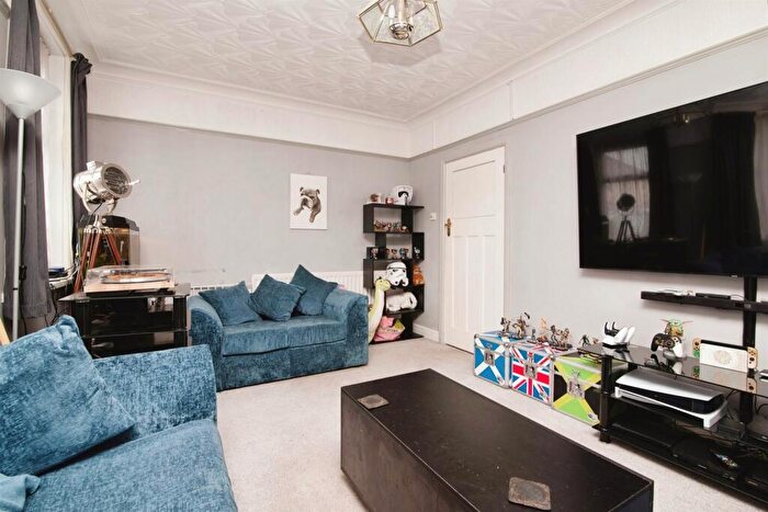 3 Bedroom Semi-Detached House For Sale In Wentloog Road, Rumney, Cardiff, CF3
