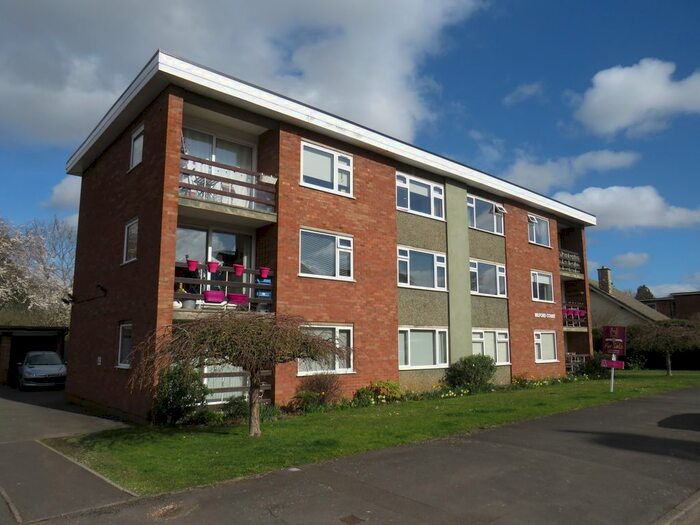 2 Bedroom Flat To Rent In Mill Road, Leamington Spa, CV31