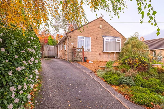 3 Bedroom Detached Bungalow For Sale In Norwood Road, Huddersfield, HD2