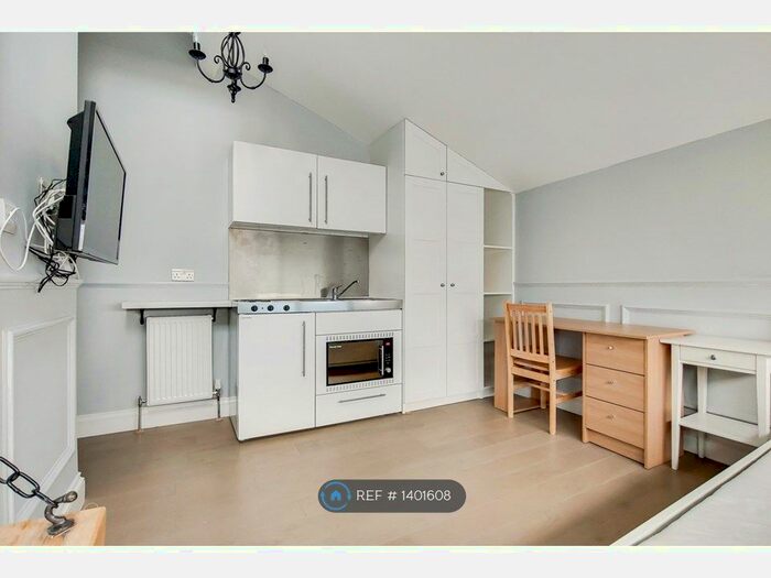 Studio To Rent In Westbourne Terrace, London, W2
