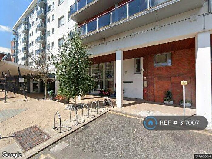 2 Bedroom Flat To Rent In Becket House, Brentwood, CM14