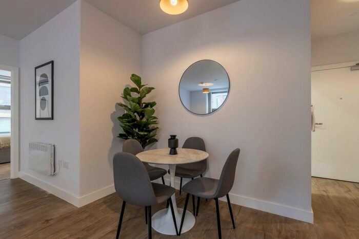 2 Bedroom Apartment To Rent In Lower Essex Street, Birmingham, B5