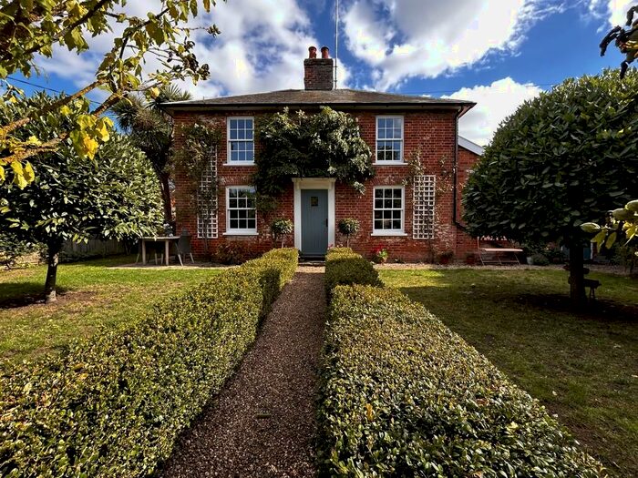3 Bedroom Detached House For Sale In Woodbridge, Suffolk, IP12