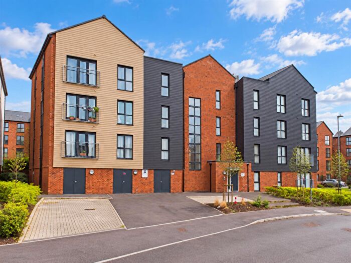 2 Bedroom Flat For Sale In Hobbs Way, Gloucester, GL2