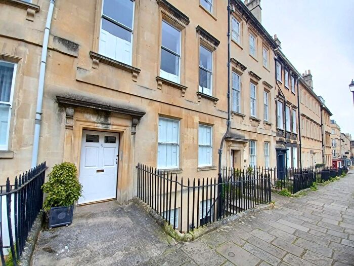 2 Bedroom Flat To Rent In Catharine Place, Bath, Somerset, BA1