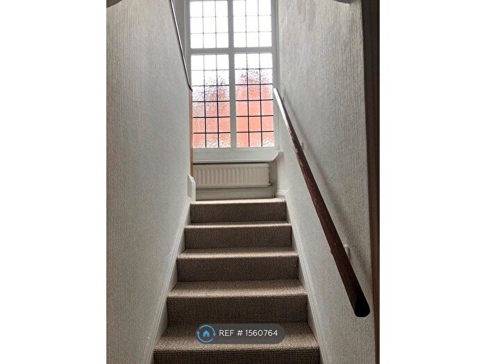 10 Bedroom Detached House To Rent In Elm Bank Drive, Nottingham, NG3