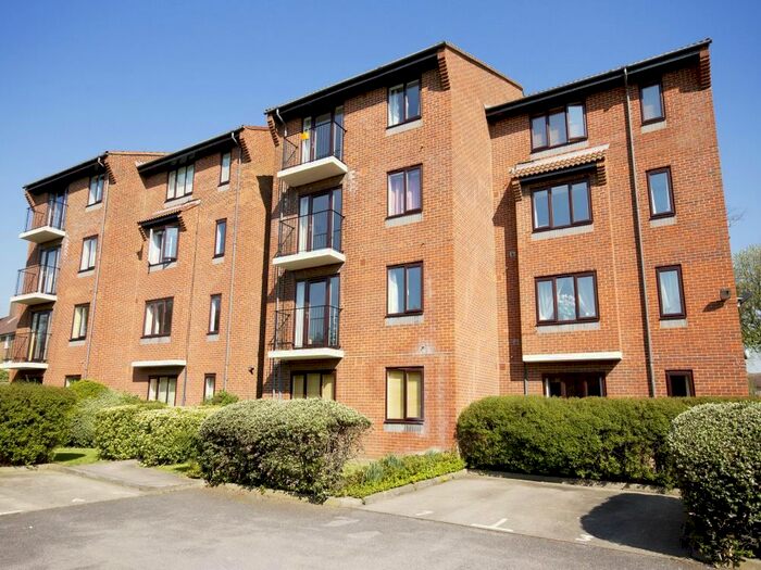 1 Bedroom Flat To Rent In Creffield Road, London, W3