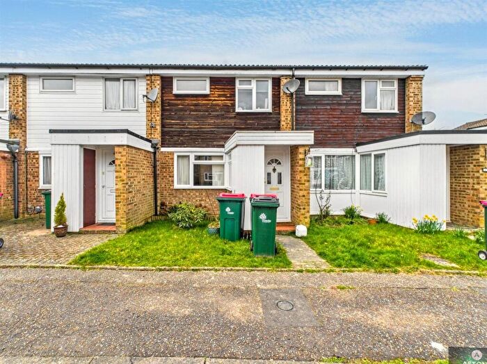 3 Bedroom House To Rent In Holmcroft, Southgate, RH10