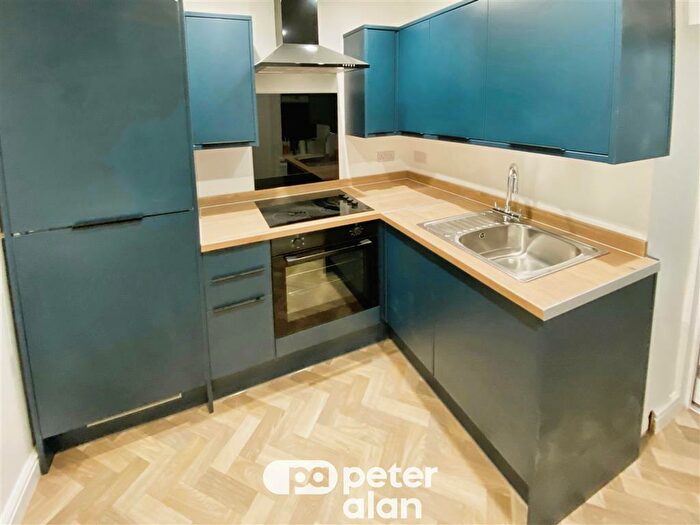 2 Bedroom Flat To Rent In Wordsworth Street, Cwmaman, Aberdare, CF44