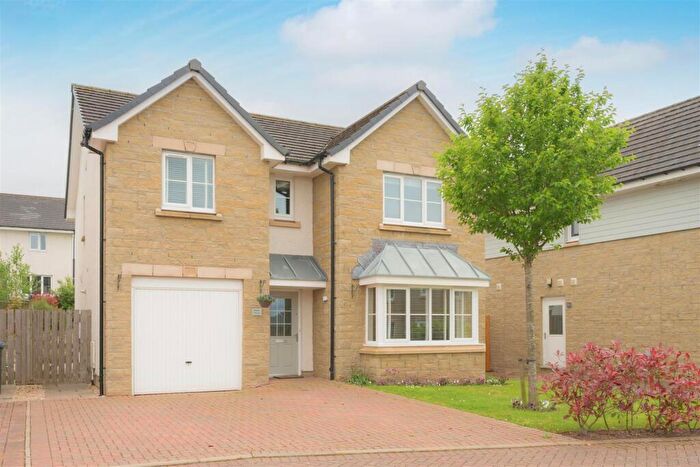 4 Bedroom Detached House For Sale In Eagle Avenue, Auchterarder, PH3
