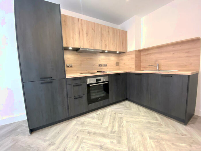 1 Bedroom Apartment To Rent In Heaton House Lofts, Birmingham, B1